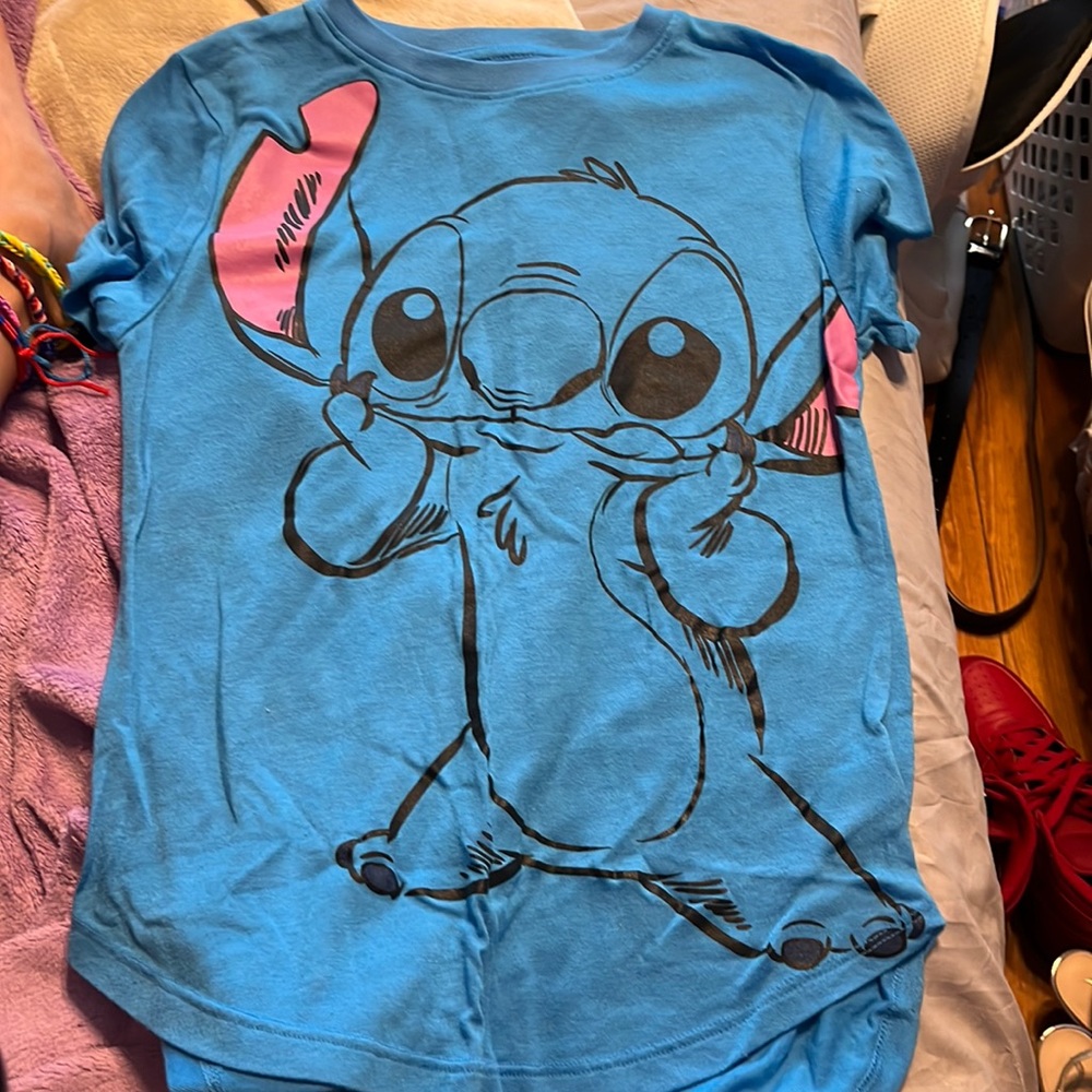 short sleeve shirt